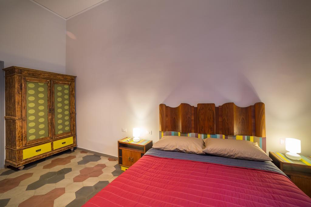 Bed and Breakfast The Foria House By House In Neapel Zimmer foto